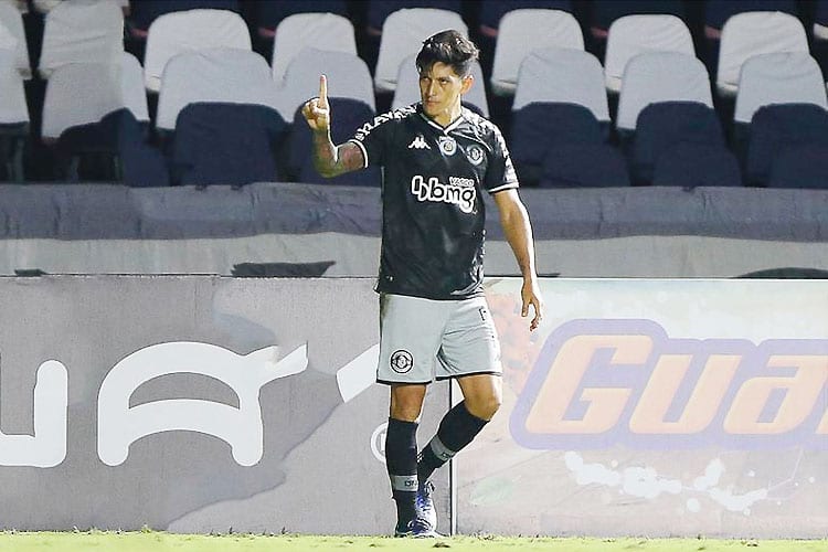Em tarde de Cano, Vasco vence Madureira e vai à final da Taça Rio