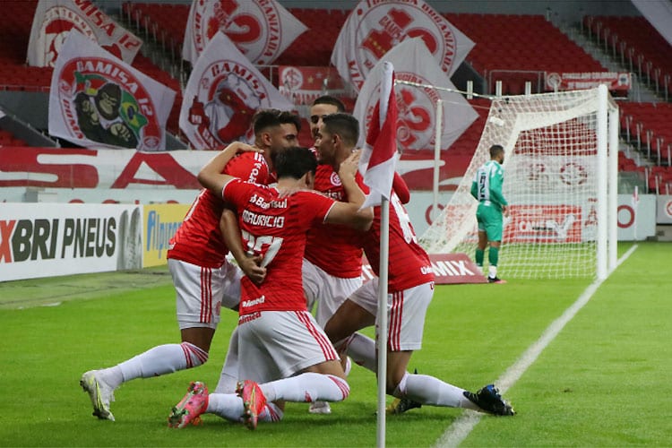 Inter goleia o Juventude e avança para a final do Campeonato Gaúcho