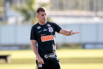 Corinthians faz semifinal com Palmeiras, seu maior algoz em Itaquera