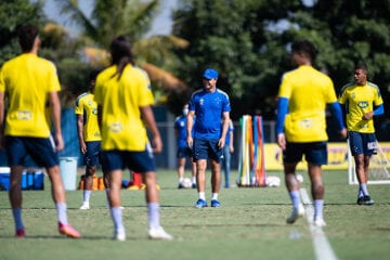 Em enquete, torcida do Cruzeiro define preferidos e monta lista de dispensa