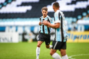 Jovens brilham, e Grêmio garante tetra gaúcho com empate no Gre-Nal