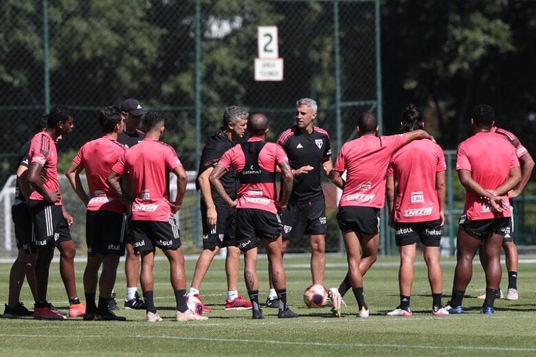 Após título, São Paulo precisa vencer e ‘secar’ argentinos na Libertadores