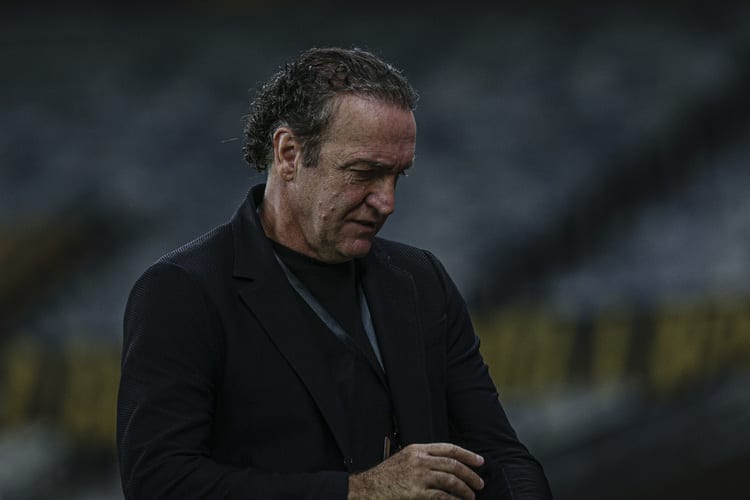 Cuca cita ‘pedreiras’ que podem enfrentar Atlético e festeja 1º lugar geral