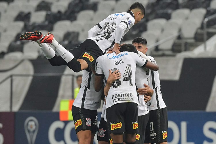 Corinthians encerra com goleada a participação na Copa Sul-Americana