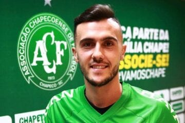 Ex-jogador da Chapecoense deixa UTI após complicações da COVID-19