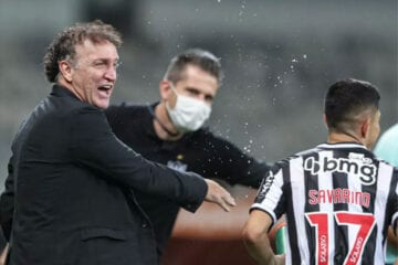 Cuca mostra preocupação com ausências, e Atlético pode buscar reforços