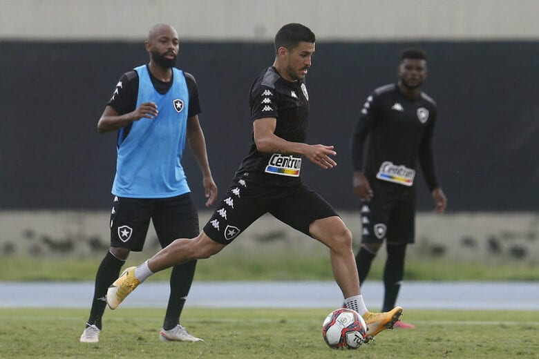 Botafogo começa terceira passagem pela Série B contra campeão da Série C