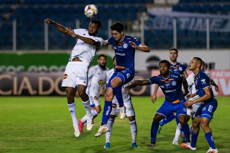Confiança x Cruzeiro: saiba onde assistir ao jogo de estreia na Série B