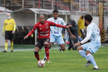 Brasil e Londrina abrem a Série B debaixo de chuva e com zero a zero