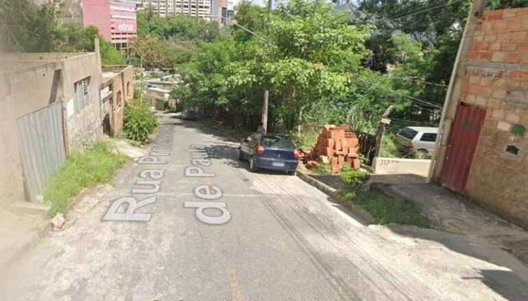 Homem mata ex-cunhado, esfaqueia ex-namorada e é preso