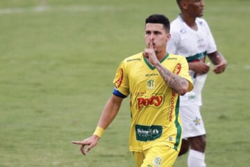 Danilo Boza passa por exames no Santos; Zanocelo também será avaliado