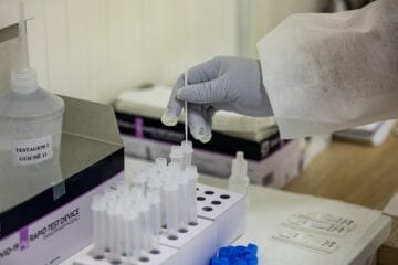 Em 24h, Minas Gerais registra mais de 6 mil novos casos de Covid-19