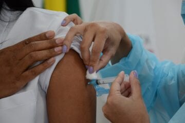 Monlevade retoma vacinação de idosos contra o coronavírus