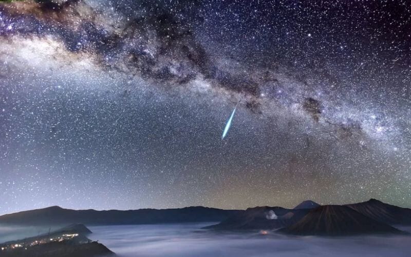 Chuva de meteoros: rastros do cometa Halley estarão à vista nesta madrugada