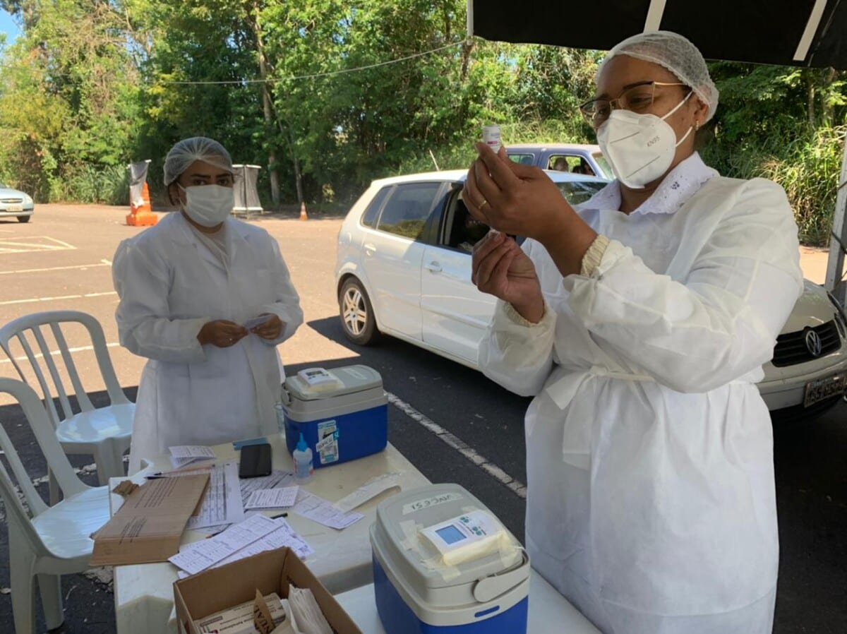Itabira: 2ª dose da vacina volta a ser aplicada em pessoas de 67 a 69 anos