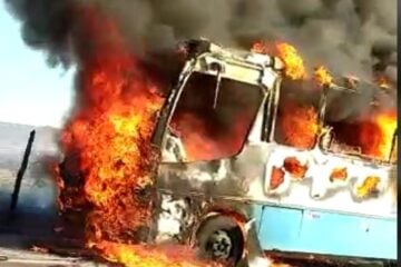 Incêndio em ônibus mobiliza bombeiros no Ribeira de Baixo, em Itabira