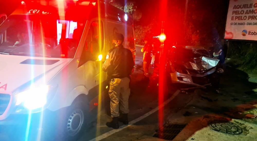 Motociclista é socorrido em estado grave após acidente no Água Fresca