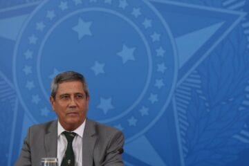 Orçamento atende a metade das necessidades da Defesa, diz ministro