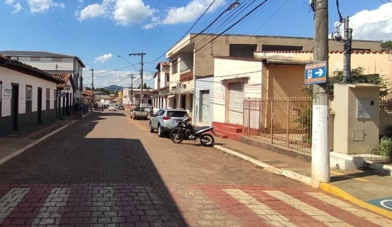 São Gonçalo do Rio Abaixo reabre bares e restaurantes a partir de hoje
