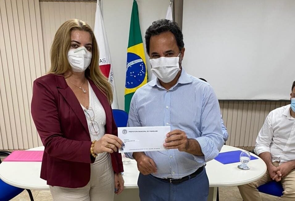 Conselheiros de Educação tomam posse em Itabira
