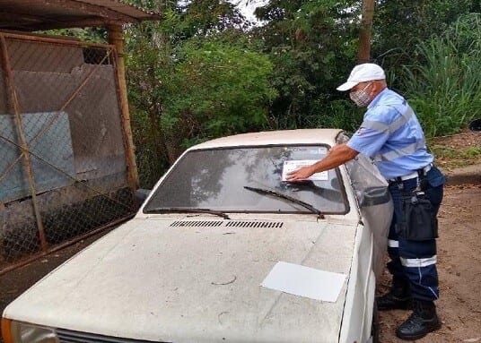 Transita vai recolher veículos abandonados em vias públicas de Itabira