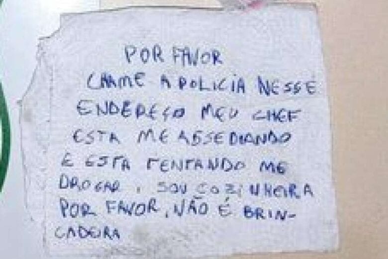 Bilhete em lanche salva mulher de ser estuprada pelo chefe