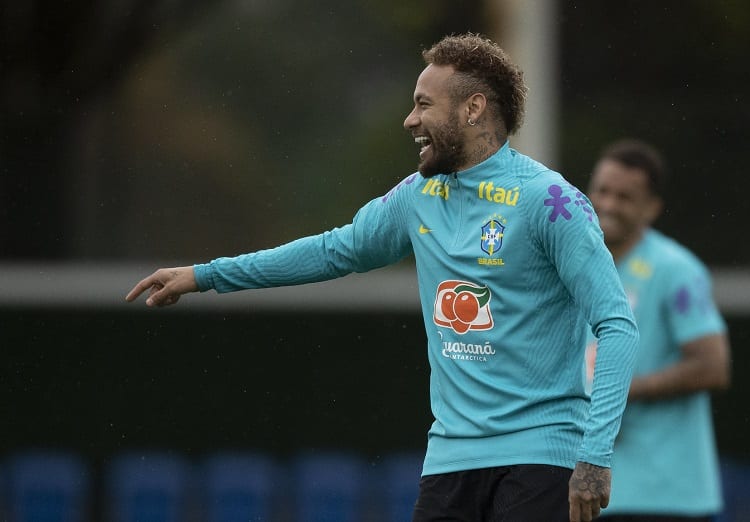 Renan Calheiros pede a Neymar que não concorde com a Copa América no Brasil