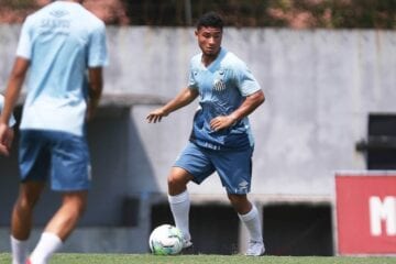 Kevin avalia início no Santos e elogia Diniz: ‘Nos ensina a cada dia’