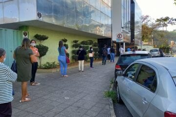 Covid: Monlevade começa a vacinar trabalhadores da educação do ensino fundamental