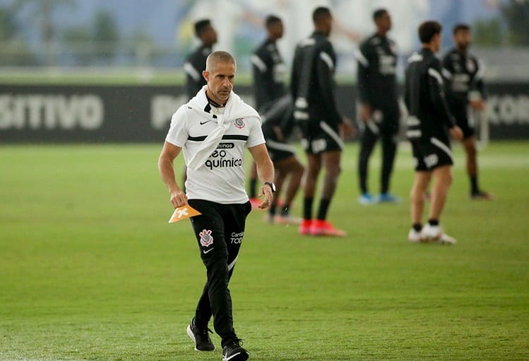Copa do Brasil: Corinthians vai a Goiânia com difícil missão de se superar