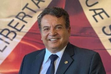 América: Alencar descarta mudanças no futebol e rebate críticas da torcida