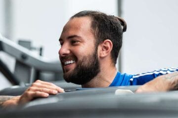 Mozart pede, e Cruzeiro tenta acertar retorno do meia Giovanni