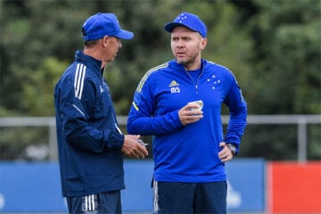 Com Mozart, Cruzeiro enfrenta Goiás e tenta deixar lanterna da Série B