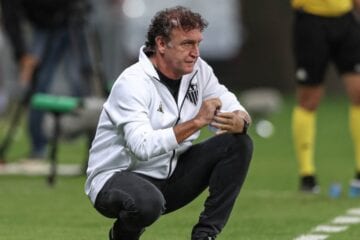 Cuca define Atlético para confronto com Internacional; veja escalação