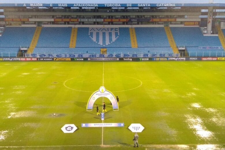 Forte chuva em Florianópolis adia duelo entre Avaí e Remo pela Série B