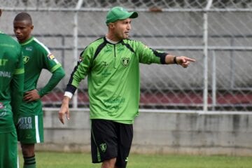 Cauan elogia legado de Conceição e Lisca no América: ‘Mancini pode usar’