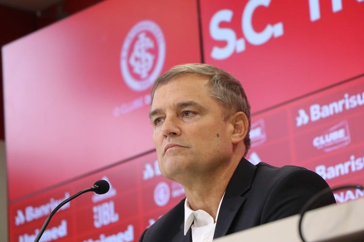 Diego Aguirre é apresentado no Internacional: ‘Adaptado e pronto’