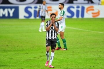 Atlético empata com a Chape e volta a perder pontos em casa no Brasileiro
