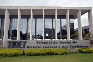 Advogado tenta trocar placa de carro com letras G-A-Y e perde na Justiça