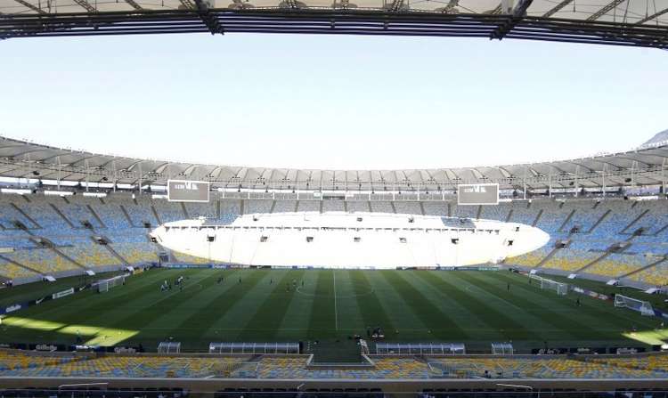 Clubes brasileiros têm pior arrecadação com patrocínio em 12 anos