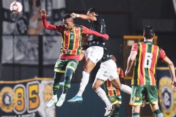 Sampaio Corrêa vence, sobe para terceiro e joga o Remo no Z4 da Série B