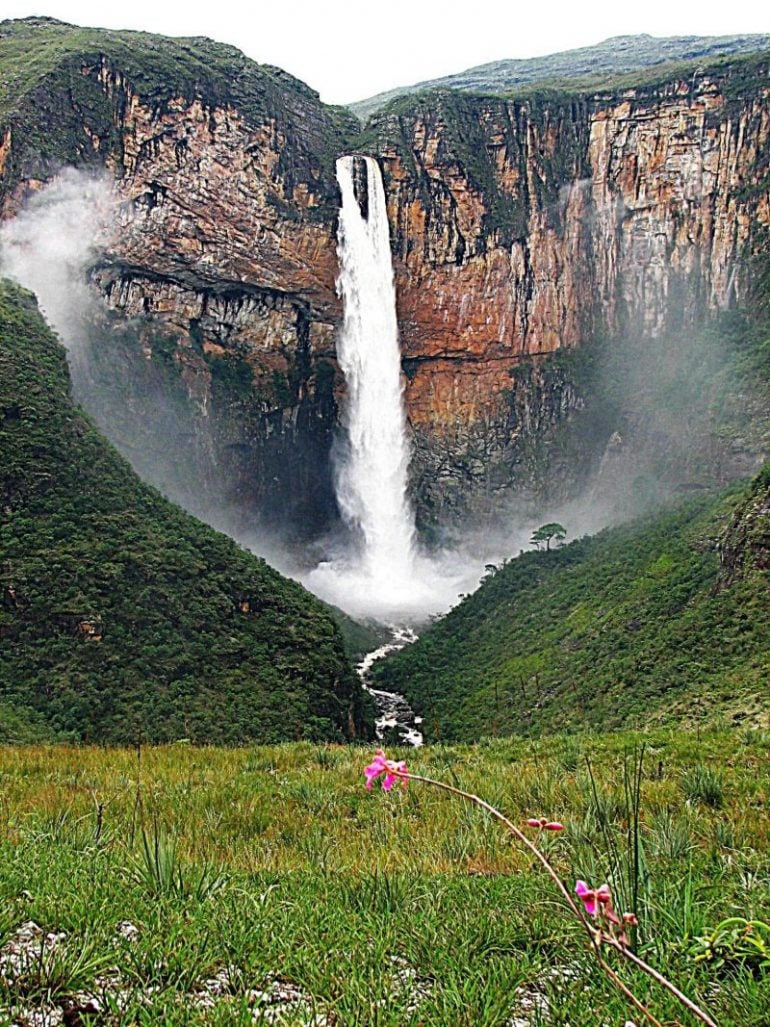Prefeitura de Conceição do Mato Dentro reabre parte da Cachoeira do Tabuleiro