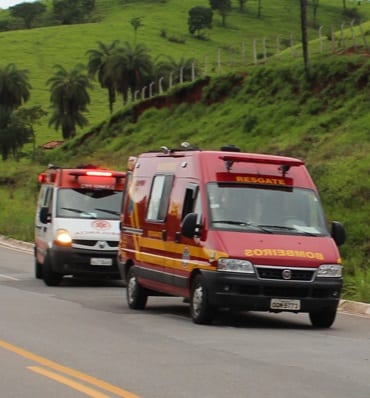 Motociclista é socorrido em estado grave após acidente em Santa Maria