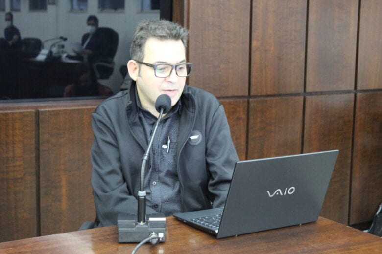 “Nossa arrecadação mensal é em torno de R$400 reais. Eu falei isso com um vereador e recebi uma risada”, diz diretor da Acinpode