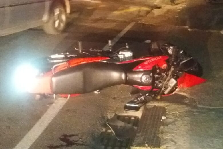 Homem é levado para o bloco cirúrgico após acidente no bairro Praia