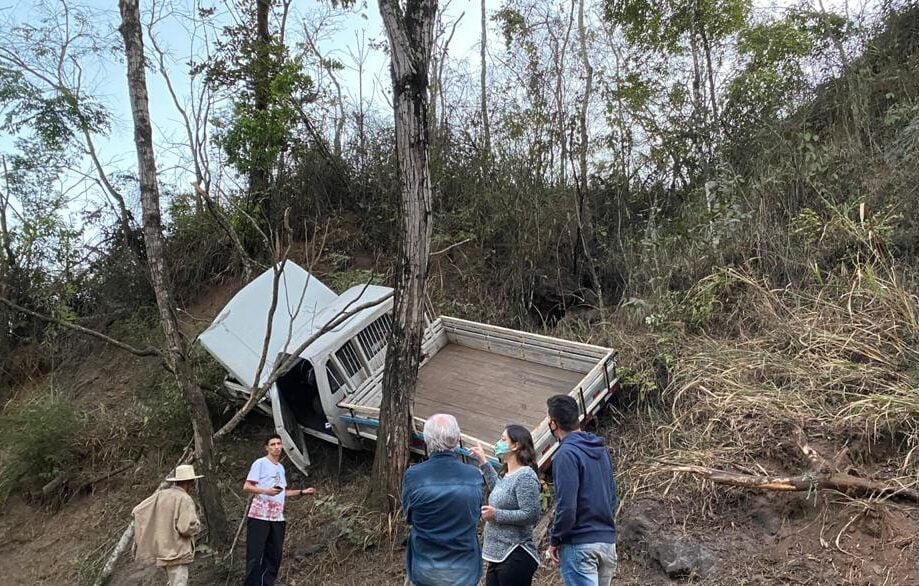 Idoso fica ferido após acidente na estrada 105 em Itabira