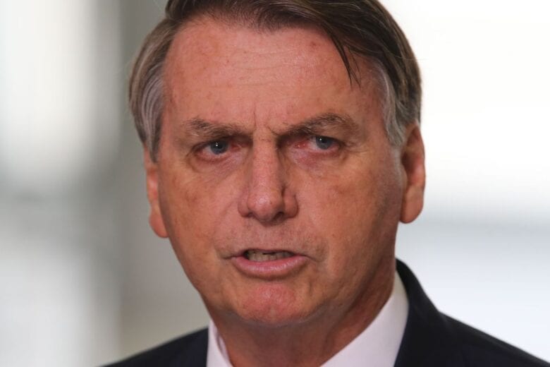 Bolsonaro pede a empresários para segurarem preço dos alimentos