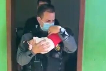 Assustador: mãe deixa bebê como garantia em boca de fumo