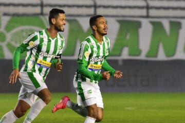 Grêmio joga mal, perde para Juventude e segue na lanterna, sem vencer