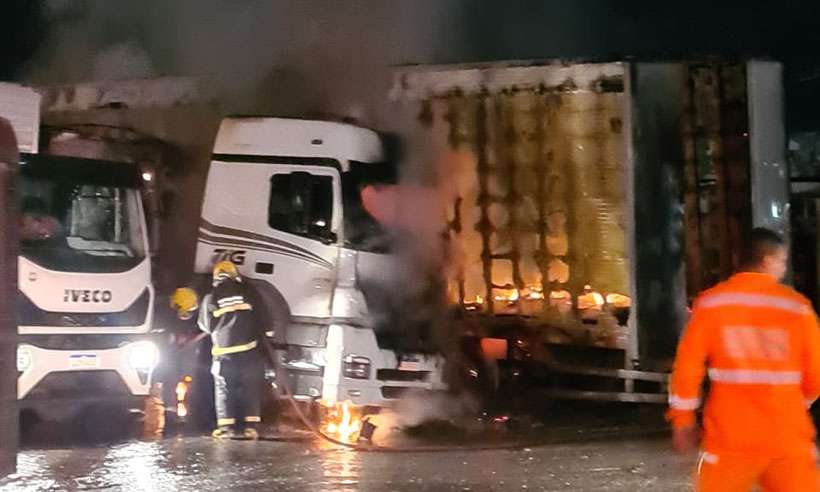 Caminhoneiro morre carbonizado em posto no Anel Rodoviário em BH